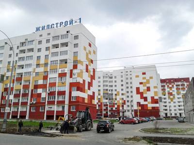 Победы,83